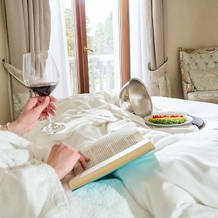 Castello Bonaria Wine & Spa Resort カンピーリア・マリッティマ エクステリア 写真