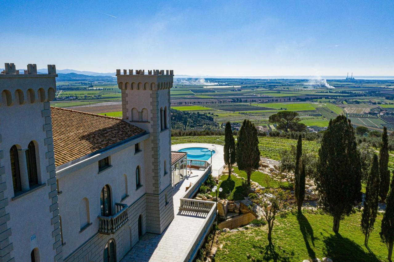 Castello Bonaria Wine & Spa Resort カンピーリア・マリッティマ エクステリア 写真