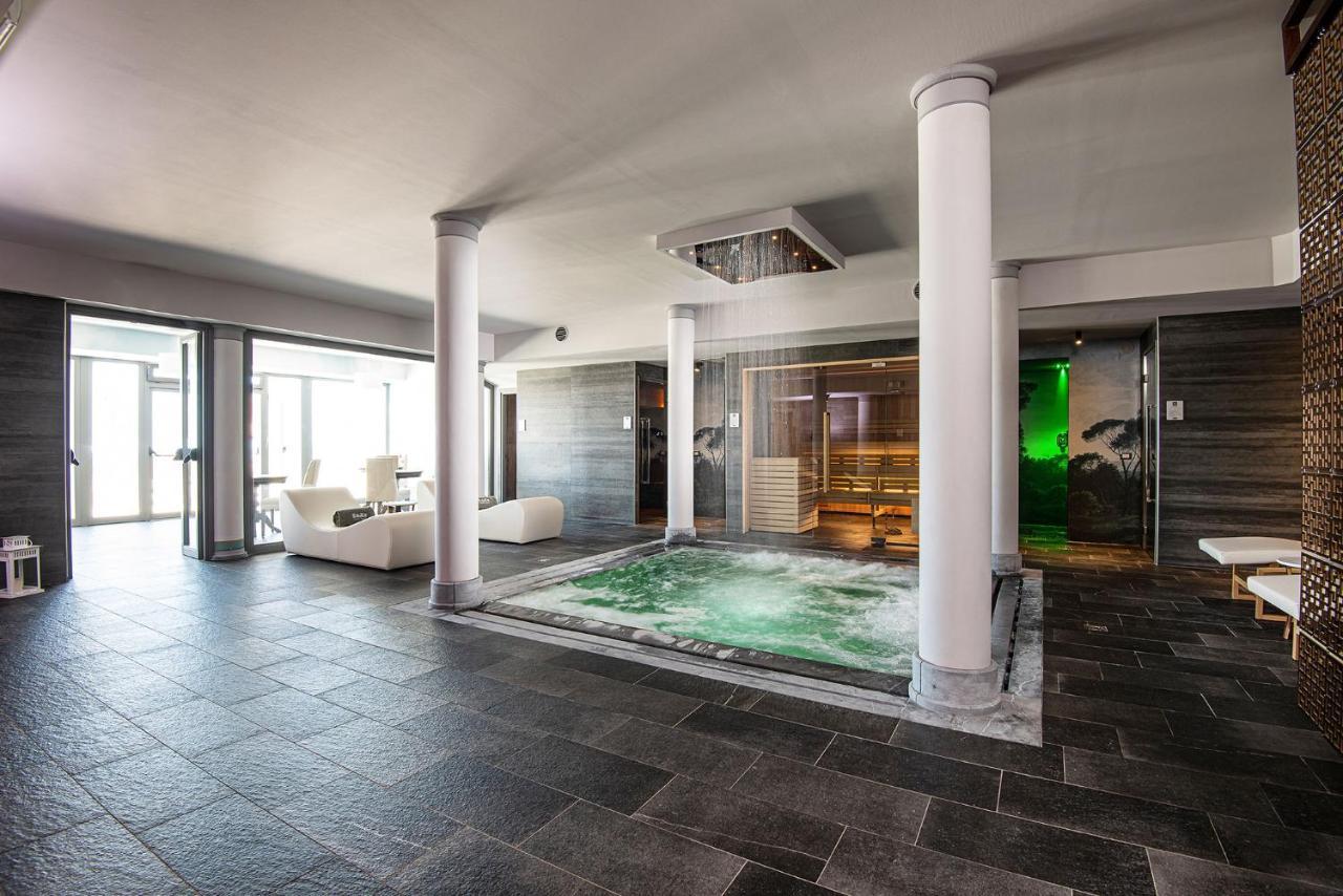 Castello Bonaria Wine & Spa Resort カンピーリア・マリッティマ エクステリア 写真