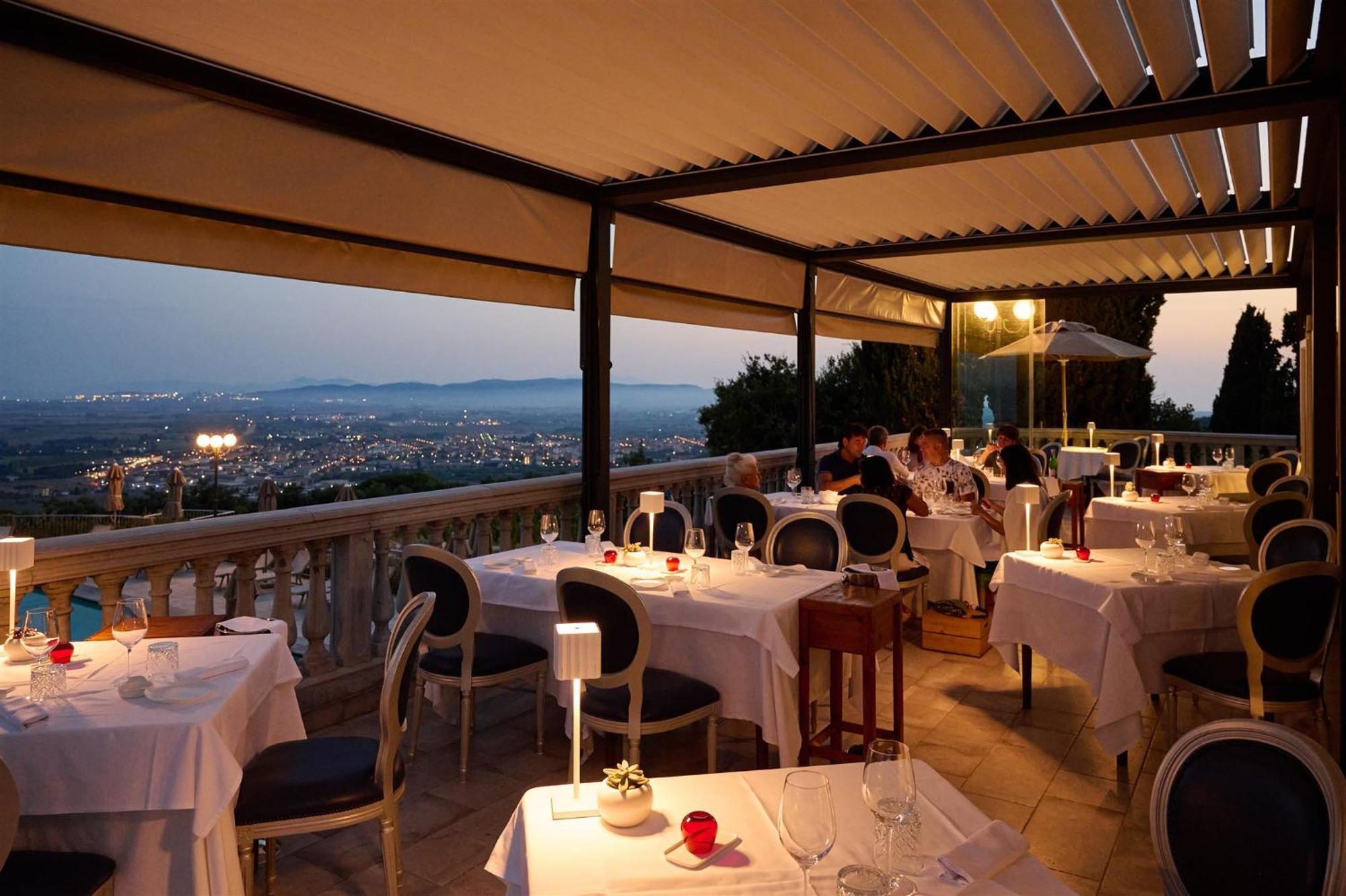 Castello Bonaria Wine & Spa Resort カンピーリア・マリッティマ エクステリア 写真